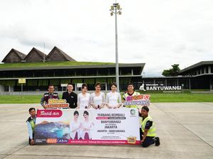 Batik Air Kembali Terbang di Rute Jakarta-Banyuwangi Batik Air Kembali Terbang di Rute Jakarta-Banyuwangi