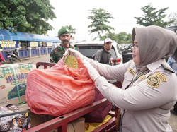 Cegah Hama dan Penyakit, BKHIT Sumsel Siaga di Pelabuhan Tanjung Api-api