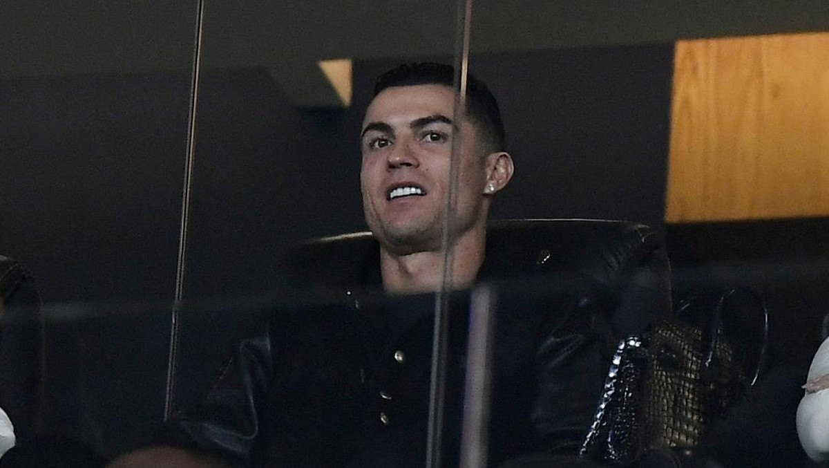 Cristiano Ronaldo ingin jadi pemilik klub besar selepas pensiun (REUTERS/Stringer)