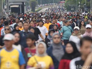 Keramaian CFD Terakhir Tahun 2024 di Bundaran HI Keramaian CFD Terakhir Tahun 2024 di Bundaran HI