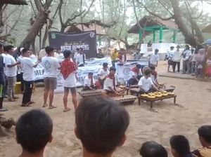Pemkab Sumenep Suguhkan Pertunjukan Tongtong di Pantai Slopeng & Lombang