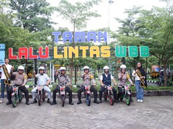 Unik, Polres Blitar Resmikan Taman Lalu Lintas di Warung Makan