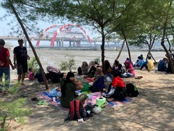 THP Kenjeran Diserbu 8 Ribu Pengunjung Saat Long Weekend Isra Mikraj-Imlek 2025