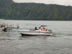 Menjelajah Danau dengan Wahana Air di DTW Ulun Danu Beratan Menjelajah Danau dengan Wahana Air di DTW Ulun Danu Beratan