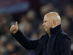 Puas dengan Skuad Liverpool, Slot Gak Belanja Januari?