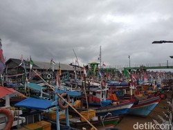 Curhat Nelayan Labuan Pandeglang Tetap Melaut di Tengah Cuaca Ekstrem