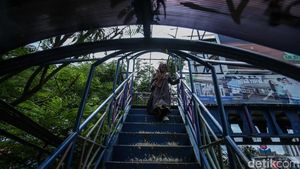 Ini JPO Dekat UIN Ciputat yang Viral Karena Rusak