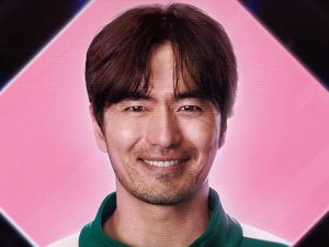 Peran Lee Jin Wook di Squid Game 2, Nasibnya Masih Misterius Peran Lee Jin Wook di Squid Game 2, Nasibnya Masih Misterius