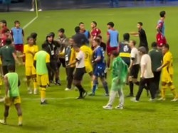 Manajer PSM Jelaskan Awal Mula Nyaris Dipukul Pemain Barito Rizky Pora