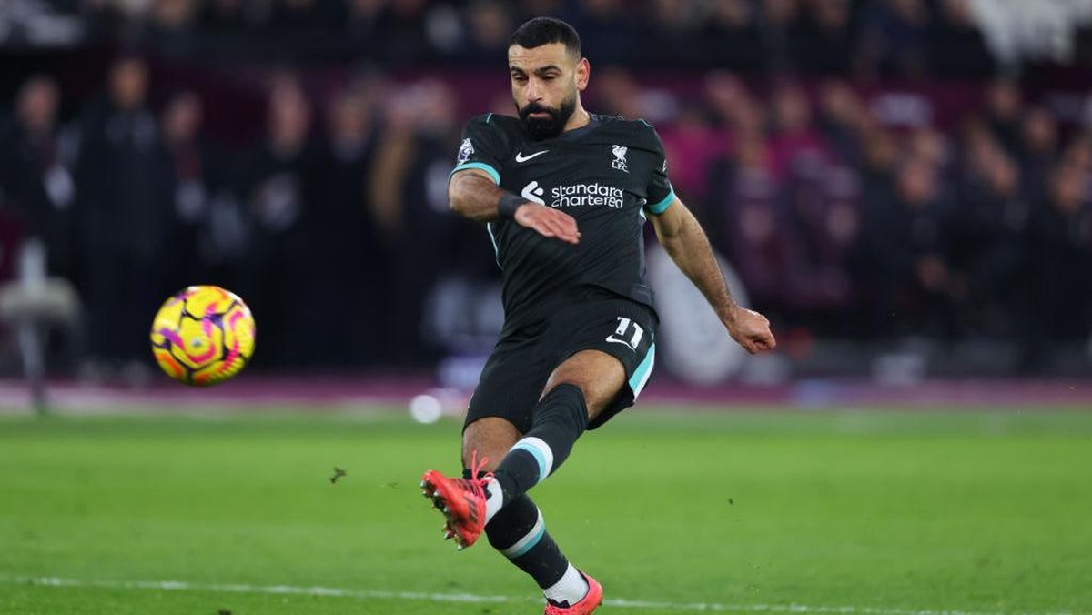 Mohamed Salah mencetak satu gol dan dua assist saat Liverpool menang 5-0 atas West Ham United (Foto: Getty Images/Marc Atkins)