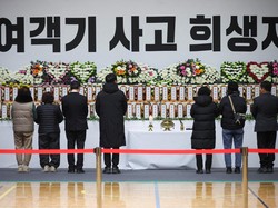 Video: Penghormatan Terakhir Presiden Sementara Korsel untuk Korban Jeju Air