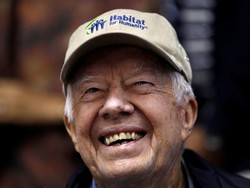 Mantan Presiden AS Habiskan Sisa Hidup Bangun Rumah buat Orang Miskin
