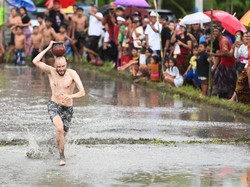 Pungutan Turis Asing di Bali Dinilai Belum Maksimal