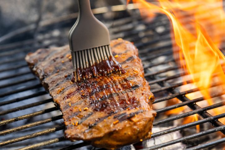 Saus BBQ untuk pesta tahun baru