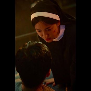 Song Hye Kyo di Dark Nuns