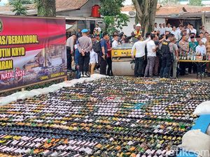 Antisipasi Kejahatan di Cimahi-KBB, 11 Ribu Botol Miras Digilas Stoom