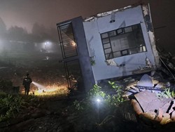 Ngeri! Vila di Batu Jatim Ambruk Tiba-tiba