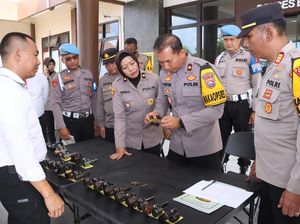 Polres Blitar Gelar Pemeriksaan Senpi, Pastikan Tak Disalahgunakan Polres Blitar Gelar Pemeriksaan Senpi, Pastikan Tak Disalahgunakan