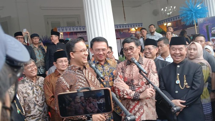 Anies dan Ahok di Balai Kota DKI Jakarta