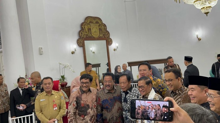 Anies dan Ahok sampai Pramono di Balai Kota Jakarta hadiri peringatan malam tahun baru Anies dan Ahok sampai Pramono di Balai Kota Jakarta hadiri peringatan malam tahun baru