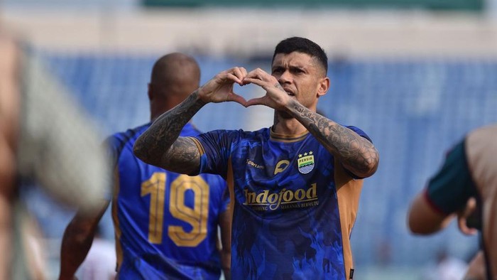 Ciro Alves.