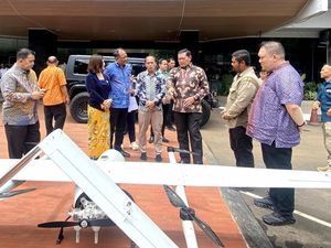 Eks Panglima TNI Yudo Margono Tengok Drone Hasil Daur Ulang Plastik