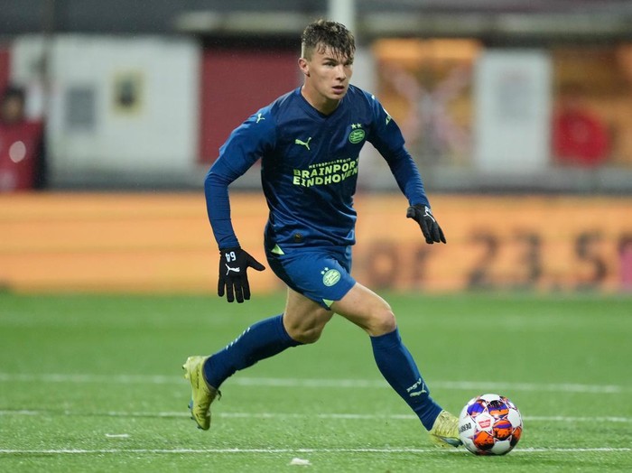 EMMEN, NETHERLANDS - NOVEMBER 27: Iggy Houben of PSV U23 during the Dutch Keuken Kampioen Divisie  match between FC Emmen v PSV U23 at the De JENS Vesting on November 27, 2023 in Emmen Netherlands (Photo by Photo Prestige/Soccrates/Getty Images)
