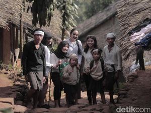 Video: Jalan-jalan ke Baduy Naik Transum, Butuh Berapa Lama? Video: Jalan-jalan ke Baduy Naik Transum, Butuh Berapa Lama?