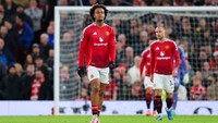 Manchester United sementara berada di peringkat ke-14 Klasemen Liga Inggris dengan 22 poin dari 19 laga (Getty Images)