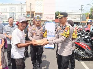 Polres Pasuruan Kota dan Imigrasi Malang-bagi Bagi Ratusan Makanan Bergizi Polres Pasuruan Kota dan Imigrasi Malang-bagi Bagi Ratusan Makanan Bergizi