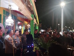 Kapolri Pantau Perayaan Momen Tahun Baru 2025 di Bundaran HI