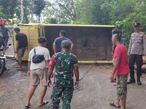 Terjadi Lagi! Truk Terguling di Jalur Ekstrem Hutan Tunggangan Wonogiri Terjadi Lagi! Truk Terguling di Jalur Ekstrem Hutan Tunggangan Wonogiri