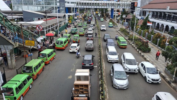Lalu lintas di Kota Bogor, Selasa (31/12/2024) siang masih lancar. Lalu lintas di Kota Bogor, Selasa (31/12/2024) siang masih lancar.