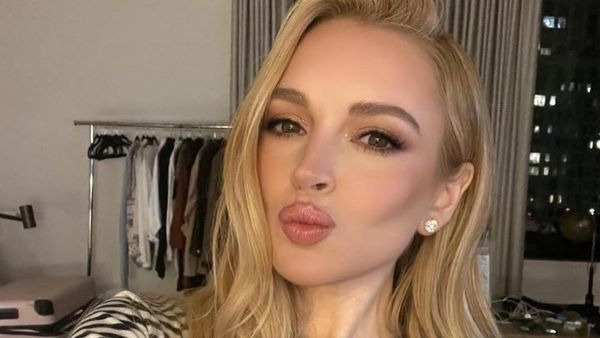 10 Transformasi Wajah Lindsay Lohan Berubah Drastis, Disebut Bak Diculik Alien