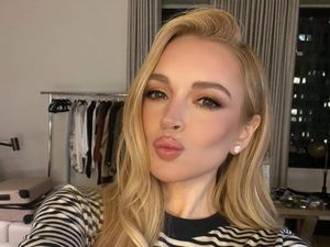 10 Transformasi Wajah Lindsay Lohan Berubah Drastis, Disebut Bak Diculik Alien