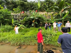 Lagi Berenang di Sungai, Bocah di Bogor Tak Sengaja Injak Kaki Mayat