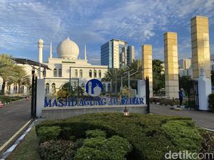 Sejarah Masjid Agung Al-Azhar yang Dulunya Bernama Masjid Agung Kebayoran Baru Sejarah Masjid Agung Al-Azhar yang Dulunya Bernama Masjid Agung Kebayoran Baru