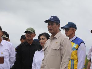 Mentan Optimis Oplah & Cetak Sawah Bisa Selesaikan Persoalan Impor Beras Mentan Optimis Oplah & Cetak Sawah Bisa Selesaikan Persoalan Impor Beras