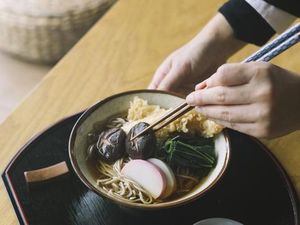 Orang Jepang Makan Soba di Malam Tahun Baru, Tradisi Sejak Abad Ke-13 Orang Jepang Makan Soba di Malam Tahun Baru, Tradisi Sejak Abad Ke-13