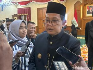 Pj Gubernur Adhy Ungkap Sejumlah Faktor Penyebab Kasus PMK Meningkat Pj Gubernur Adhy Ungkap Sejumlah Faktor Penyebab Kasus PMK Meningkat
