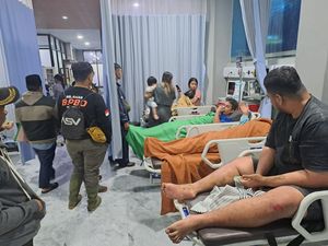 Sekeluarga Korban Vila Manzara Ambruk Kota Batu Hari Ini Pulang ke Bekasi Sekeluarga Korban Vila Manzara Ambruk Kota Batu Hari Ini Pulang ke Bekasi