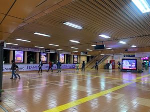 Jelang Malam Tahun Baru, Stasiun Cikini Sepi dari Penumpang