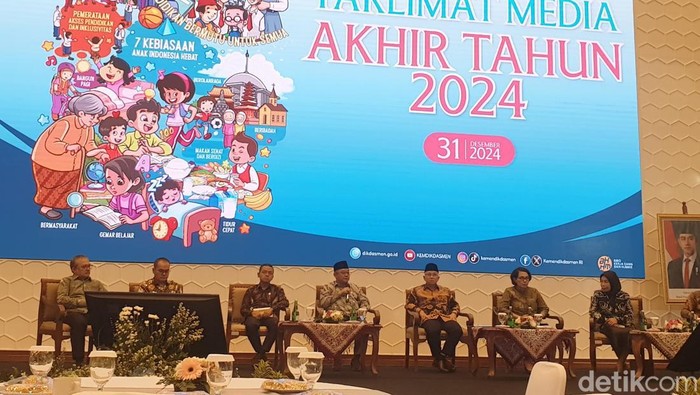 Taklimat Media Akhir Tahun 2024 Kemendikdasmen Taklimat Media Akhir Tahun 2024 Kemendikdasmen