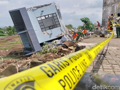 Potret Kondisi Vila Ambruk di Kota Batu