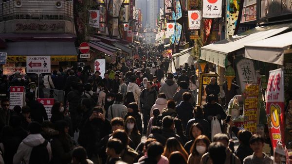 Wisatawan Serbu Ameyoko Market, Surga Belanja Murah di Tokyo