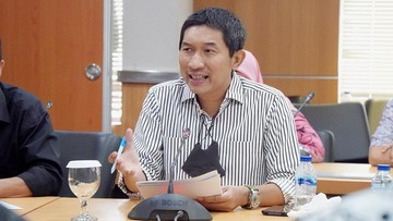 JPO Kalibata Terkunci, Warga Terkurung di Pulau Terpencil