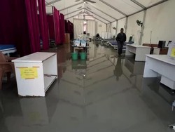 Video: Penghuni RS Darurat Khan Younis Gaza Sambut Tahun Baru di Tengah Banjir