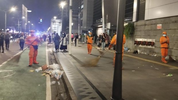 Jl Sudirman-Thamrin kembali dibuka usai peringatan tahun gres 2025 di Jakarta