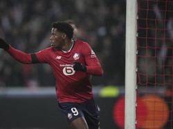 Jonathan David. Penyerang 25 tahun asal Kanada ini sekarang membela Lille dan sudah bikin 20 gol di seluruh ajang sepanjang musim ini. Foto: AP/Christophe Ena