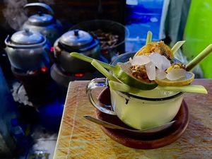 Video Kulineran di Pasar Ngasem Yogyakarta Video Kulineran di Pasar Ngasem Yogyakarta
